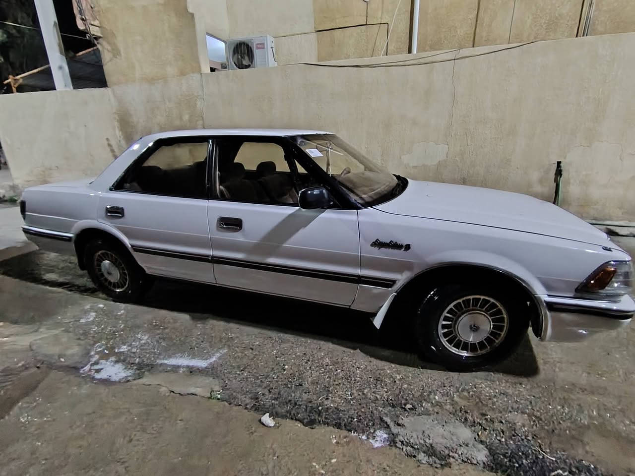 السلام عليكم هارتوب فنصه للبيع
تخم تاير جديد تبريد منظومه جديده سياره داخلها حلو

جاملغ السكن مضروب ومعمر
سنويه لل٣٠ شرط التحويل سياره شغل واطلع لمكه

سعرها ٥٥ وبيها مجال للشراي

مكاني جلولاء ***********
