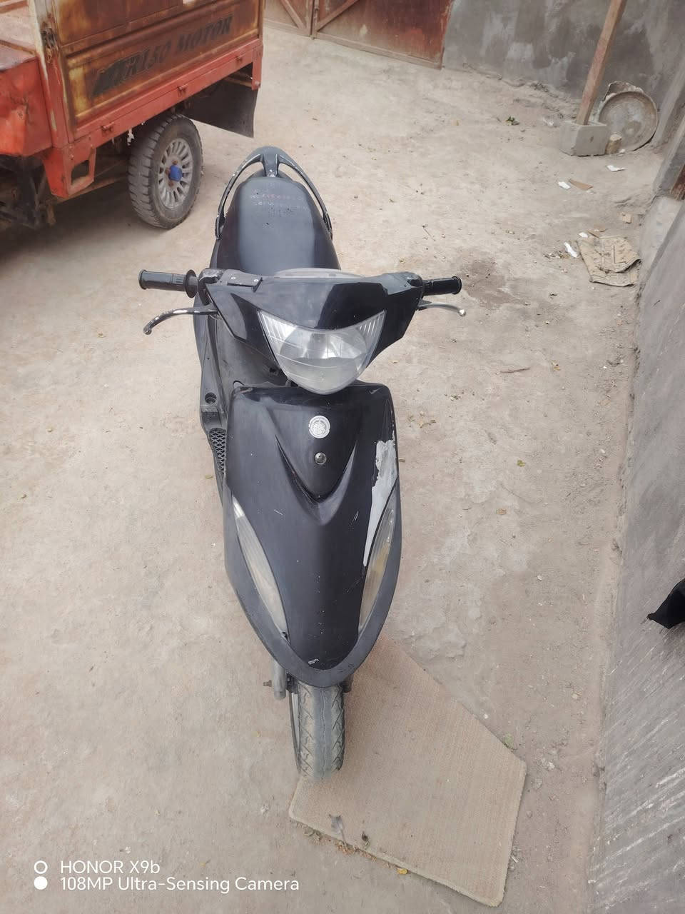 السلام عليكم ماكس عدله دراجه 49بلاد ما مفتوحه كهربائيات شغاله بس ينرادلهة باتري وشخاطه مكاني البصرة الهارثه هاذ رقمي*********** السعر 650 وبيها مجال
