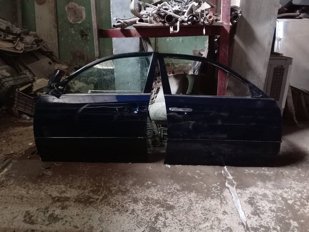 السلام عليكم لبيع أبواب مال مارك كراند مال ياباني حاويه جديد ***********
