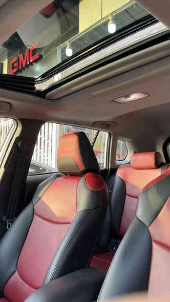 ⚜️ معرض حيدر شاكر ⚜️
👇🏻👇🏻👇🏻👇🏻👇🏻👇🏻👇🏻👇🏻
السعر24,200 دينار عراقي🔥🔥

تويوتا كورلا كروس موديل 2025 رقم 
بغداد 

👇🏻👇🏻👇🏻👇🏻👇🏻👇🏻👇🏻👇🏻
السعر24,200 دينار عراقي🔥🔥

.✅دخل احمر
.✅ماشيه 25

المواصفات الأهم:

✅ محرك 2000 هايبرد (صنع في اليابان)
✅ دفع أمامي + ناقل حركة CVT
لرؤية شاملة
✅ جنوط قياس 17 إنش
✅ مصابيح أمامية LED
✅ دخول وتشغيل بصمة (عدد 2)
✅ إشارات على المرايا الجانبية
✅ تحكم كهربائي كامل بالنوافذ
✅ مقعد السائق كهربائي + مقاعد جلد
✅ تبريد أمامي وخلفي
✅ فتحة سقف (سلايد) بانورامية
✅ نظام مراقبة ضغط الإطارات TPMS
✅ نظام رادار أمامي ومثبت سرعة
✅ أنظمة سلامة متقدمة:
• نظام تحذير التصادم الأمامي
• نظام التوقف التلقائي
• نظام تحذير الخروج من المسار
• نظام البقاء داخل المسار
✅ بلوجكترات + نظام ABS
✅ منافذ USB-C

👇🏻👇🏻👇🏻👇🏻👇🏻👇🏻👇🏻👇🏻
السعر24,200 دينار عراقي🔥🔥

⭐️ بيع وشراء ومراوس سيارات الحديثة ⭐️

📍متوفر في معرض حيدر شاكر لتجارة السيارات الحديثة
📍 الموقع: بغداد – الكريعات – الشارع المعارض 

💵 نظام البيع : نقد فقط 
📞 للتواصل والاستفسار السريع:بي واتساب
📱***********
📱***********
📱***********
