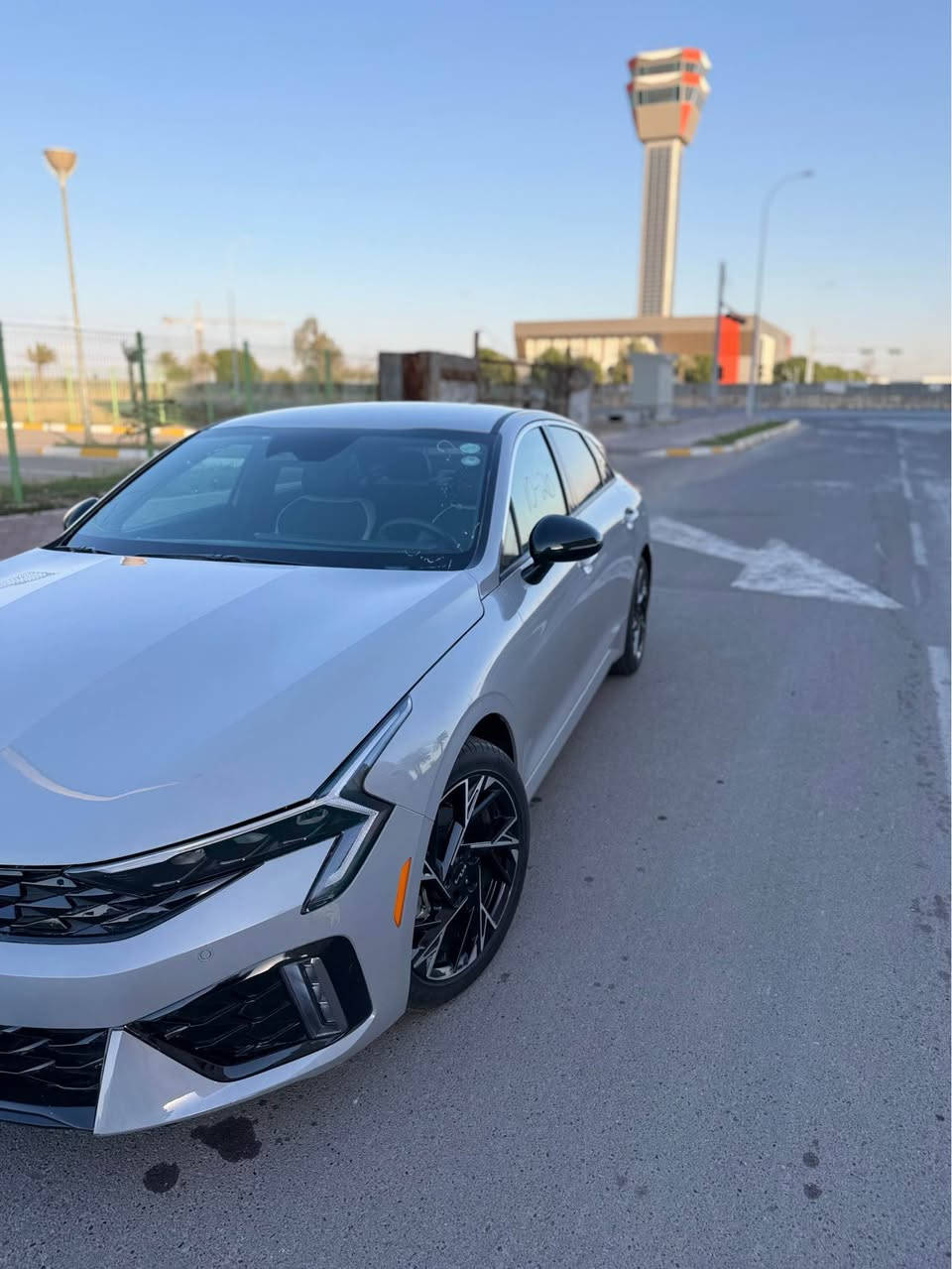 Kia K5 -Gt Line
كي فايف جيتي لاين 2025 بغداد بسمي                                      ماشيه 11مايل
تشغيل عن بعد
محرك 2500 تنفس طبيعي 
رادارات امامية وخلفية وجانبية
دخول ذكي
كروس مثبت سرعة 
شاشة كبيرة 
شحن لاسلكي 
هند بريك كهربائي 
بصمة
اشاير بلمري 
كامرة دواره
4 انضمة قيادة 
اوتو هولد 
ترحيب بل اليدات
كشنات كهرباء
وارد أمريكي حادثه موضح خفيف بدون ايرباك ربع بنيد صبغ والمصطره مال الصندوق صبغ فقط ليبل واحد
للتواصل ***********
مكاني بغداد زيونه 
السعر 198$$$$$ بغداد, العراق
