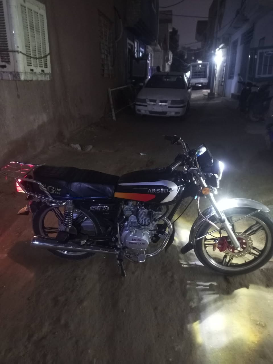 دراجه ((سيفانا5كير وراق سكنر ))اي برغي
مامفتوح بيها جديده محرك جديد اربع اشاير
  دبل اشاره كهربايات شغاله 
  لايت عالي وناصي سعر ((900))وبيها مجال
عنوان كربلاء حي العباس  
👇👇👇
((رقمي بي واتساب))(***********))
