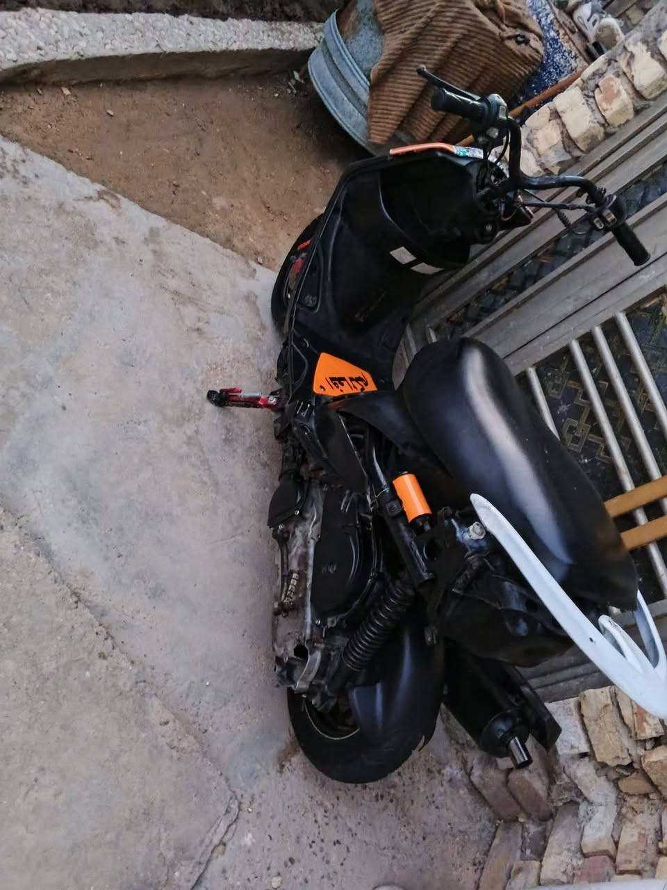 دراجه ماكس عدله للبيع بوشه 55 دراجه كامله جديده
شيال جديد تايرات جدد وياله جدد عقل جديد صالنصه  FM  طلعه اكسل وكلجات جدد الدراجه خير من الله 

الدراجه كفراتها كامله جدد الونهن اسود بس اني مغلف كفرات 

العنوان كربلاء -طوريج 

الهاتف ‏‪***********‬‏
 
السعر / 400  وبيهه مجال
 

( او امراوس ب دراجه ايراني أو ماكس منغولي
