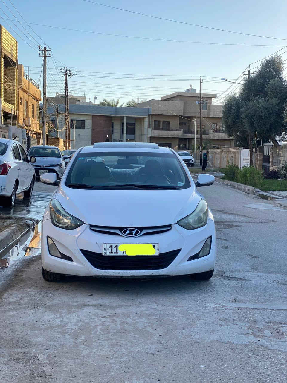 السلام عليكم النترا ٢٠١٥ خليجي رقم بغداد الدولي الجديد بأسمي السيارة فول مواصفات عدا البصمه محرك ١٨٠٠ فتحه سقف يدات نيكل داخل صاج كامرة حساسات تحكم ستيرن جهتين مري شفط اشاير بالمري  بيهة شبرين جاملغ امامي وشبر هلال خلفي وتكحيل بسيط مكاني المنصور أو الخضراء للاستفسار *********** السعر ١٢٢
