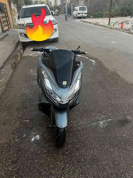 السلام عليكم من رخصت الادمن دراجة Pcx جيل الرابع كفاله عامه حساسات كهربائيات كله شغاله دراجة نضيفه خير من الله مثل ماموضح بلصور سعر 18$ ورقه وبيه مجال حك الجيه مكاني بغداد الشعله *********** للاستفسار غير متواجد على الانترنت
