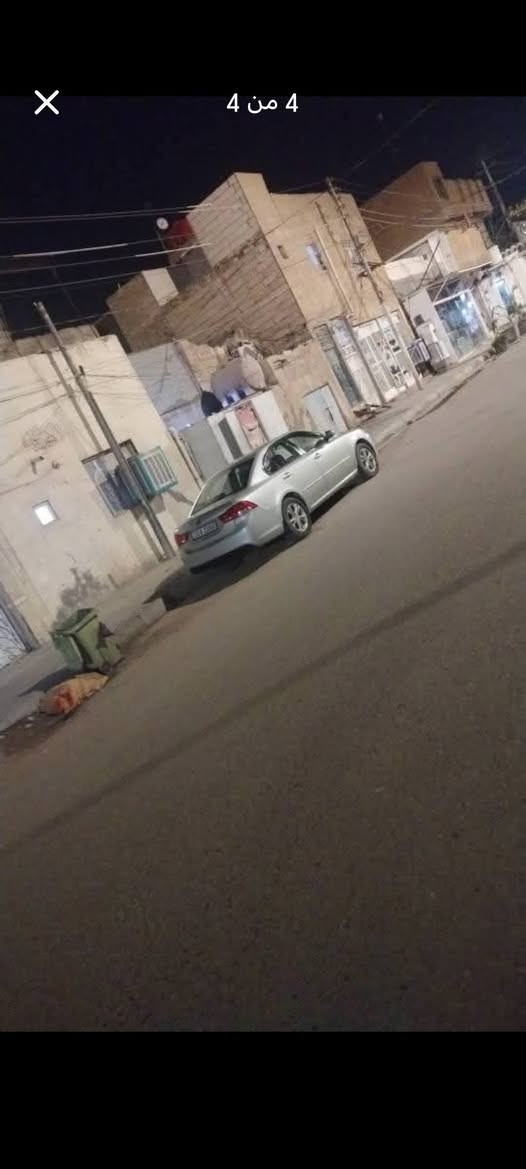 كيا اوبتما لوتز مكفوله كير ومكينه وتبريد وشاصي ولغد وحداديه فول بيهه نص حزام طخات بس
 السياره رقم انكليزي سليمانيه بس راعيهه عربي من ديوانيه ويريد مداور ثاني يوم يداور 
سعرهه 105 وبيهه مجال بسيط *********** النجف, العراق

