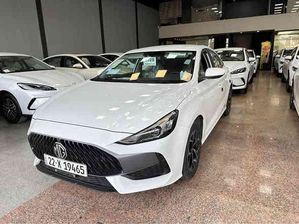ئێم جی  MG GT 2025 Sport گێڕ عادی
5000رۆیشتوە
مواصفات.بەصمة.شاشەوكاميرا.حساس.
ئاوێنە ئیشارەت.لايت زينۆن.  ڤۆلیۆم
مكان : أربيل.  ١٠٠ متری معرض تۆپ کارس  
سحر102$
موبایل..*********** أربيل
