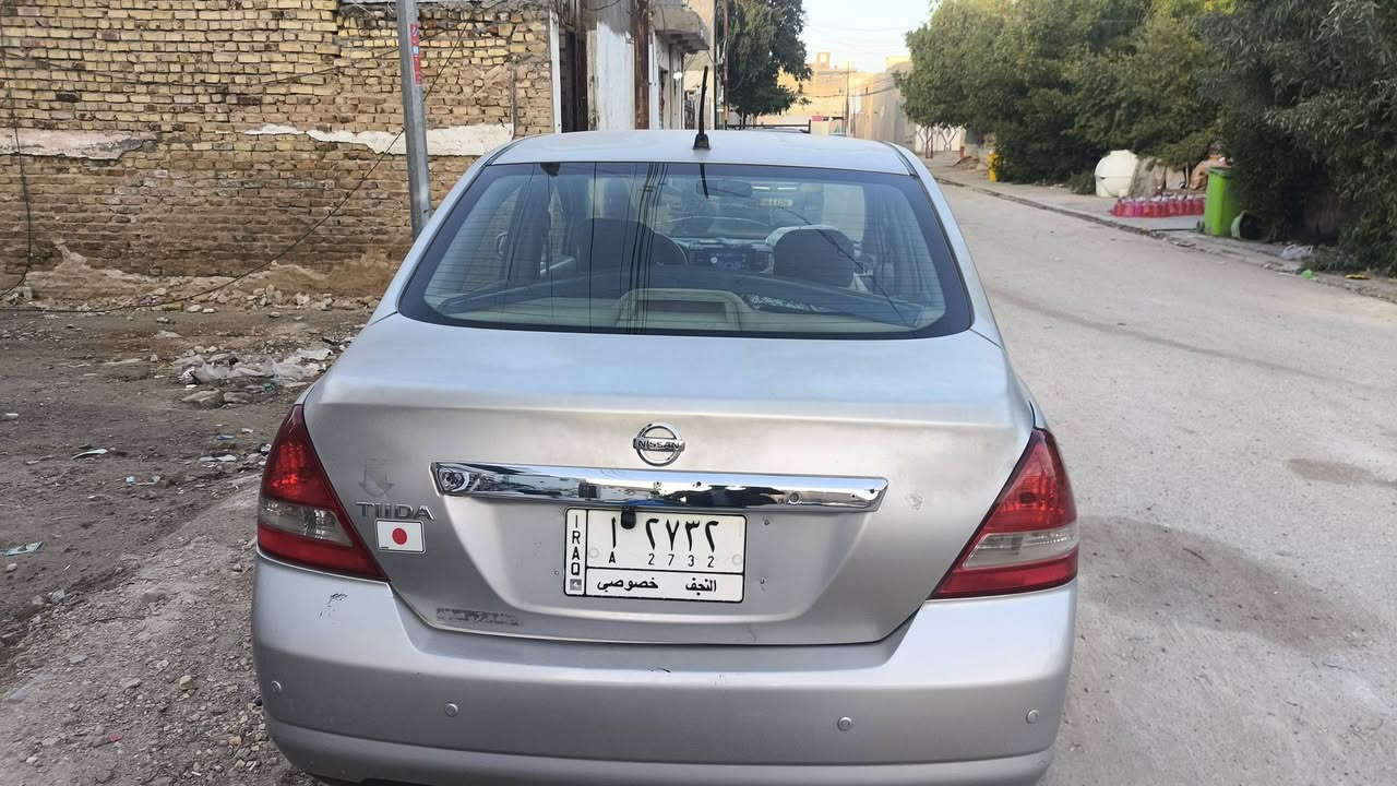 للبيع
نسيان تيدا 2006
حداديه جديده 
محرك جديد 
تخم تاير جديد
مابيه صبغ 
سياره كامله 
السعر 72
مكاني نجف 
رقم ***********
مثل الي بالصوره لا زياده ولانقصان
