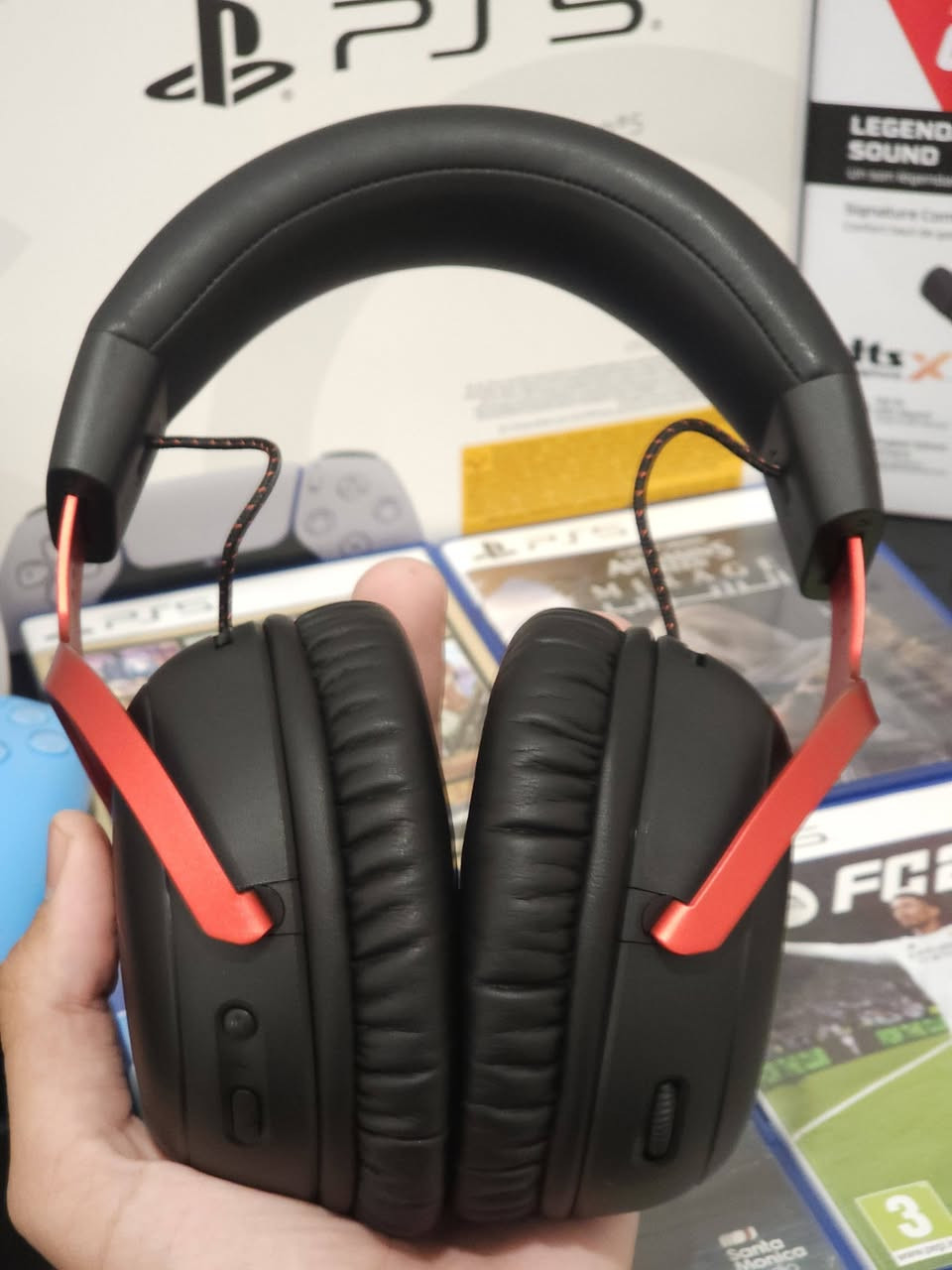 السلام عليكم
سماعة كلاود 3 وايرلس ترهم على كلشي استخدام جداً قليل والملحقات ما مستعملة اصلاً سعر 100 مكاني بغداد الكرخ


**إذا كنت صاحب هذا الإعلان وتريد حذفه لأي سبب، رجاءا أرسل رسالة إلى الدعم الفني**