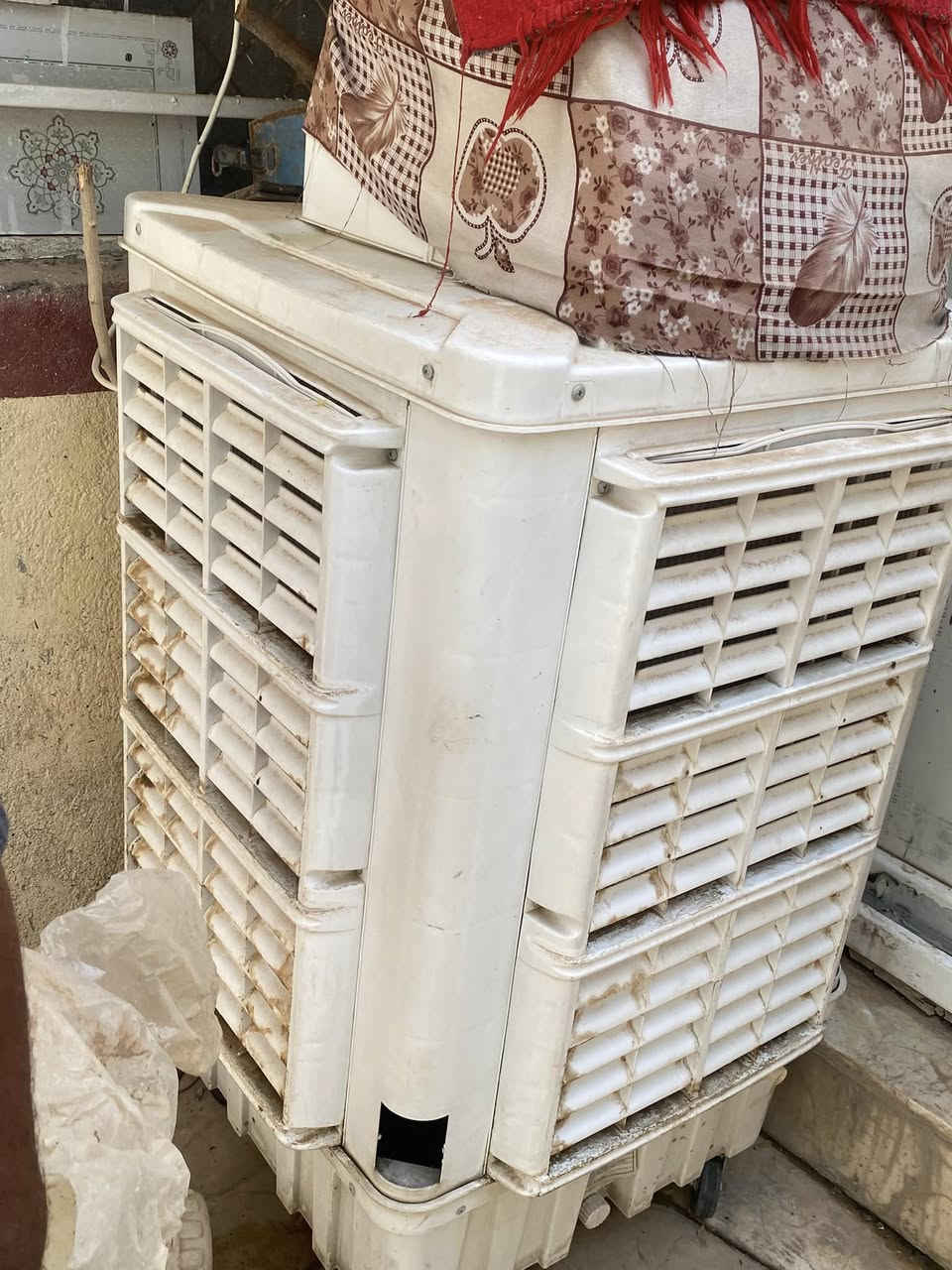 مبردة شغالة  سعرها مناسب هذا رقمي ‭0771 964 8872‬
