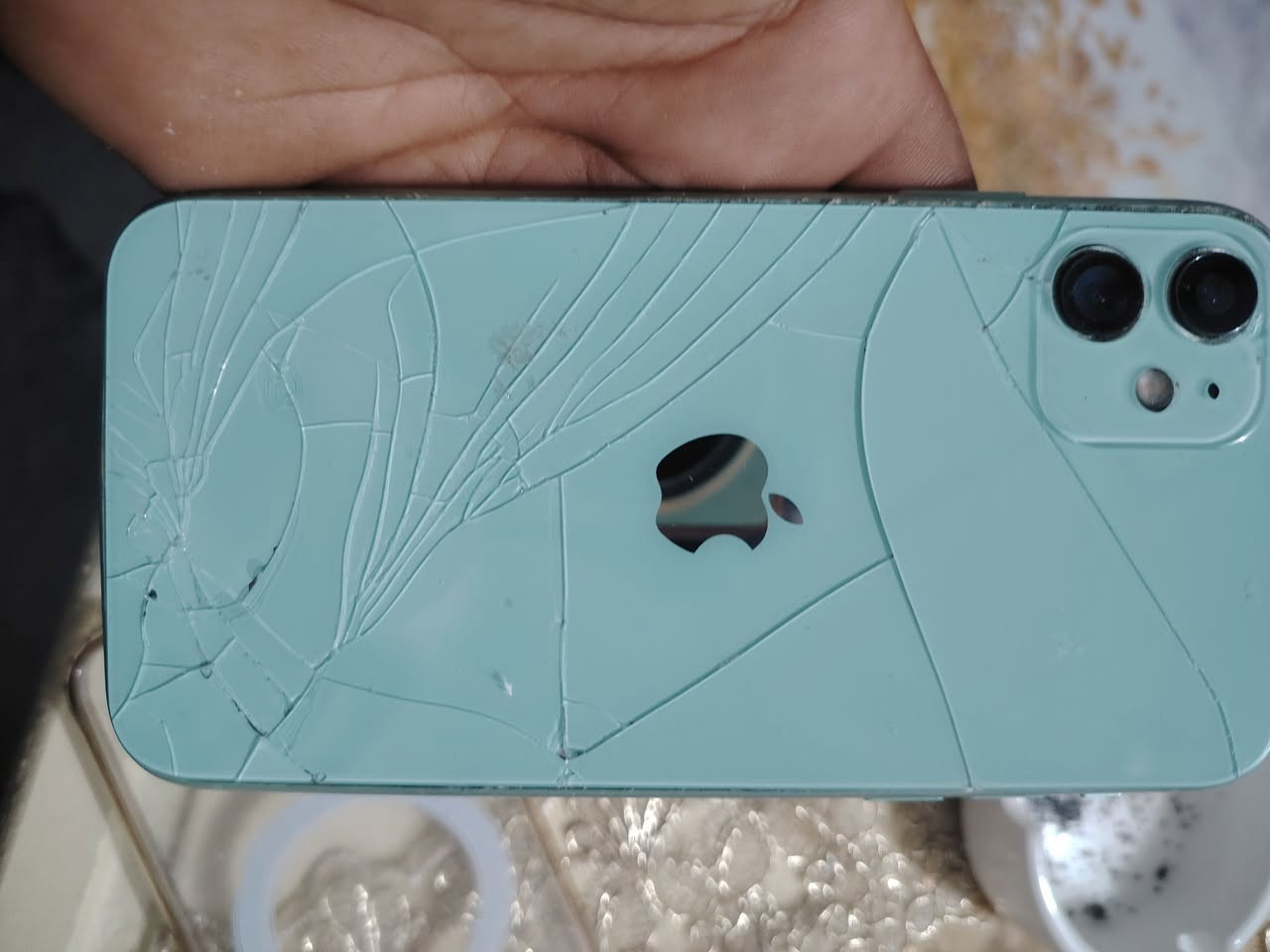 السلام عليكم جهاز للبيع ١١ عادي جهازز كلش نضيف بس طاح مني بل شغل وكدام عينكم الضهر شوي مكسور والكامره الخلفيه تشتغل بس الفي ٥ واضحه كلش والاماميه تشتغل ذاكره ٦٤ جهاز يخبل بل مخابره تكنيك سريع بس طاح مني بل شغل الله شاهد


**إذا كنت صاحب هذا الإعلان وتريد حذفه لأي سبب، رجاءا أرسل رسالة إلى الدعم الفني**