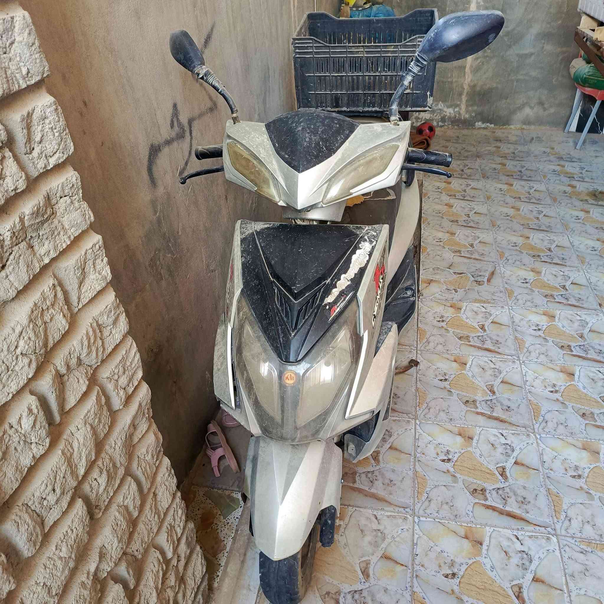 للبيع للبيع للبيع
دراجة سكنس  سلف لايت هورن بحالة جيدة جداً 
فقط بيها ولفات باتري جديد بسعر مناسب جداً جداً جداً بيع مستعجل للأستفسار *********** بي واتساب
