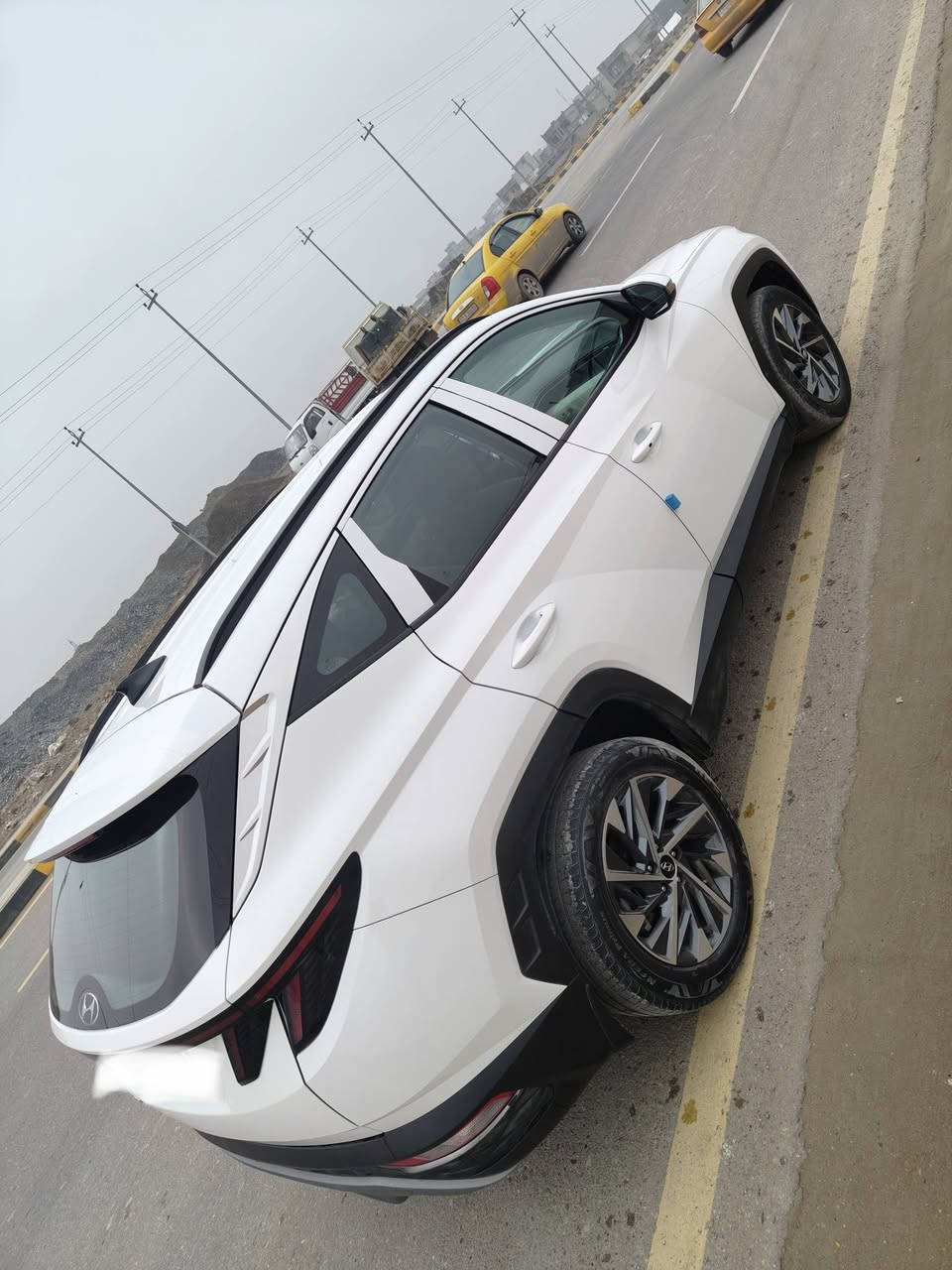 السلام عليكم
توسان 2024
ماشية 28 الف
كلين قطرة صبغ ما بيها
تبريد ثلج تدفئة نار
تشغيل بصمة وتشغيل عن بعد
حساس امامي خلفي
هزة جديدة سنوية 29 
***********
***********
الخاص مفتوح
السعر216 بيها مجال بسيط
