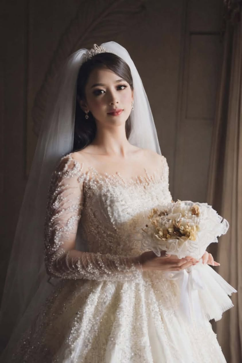 بدله عرسي ملكيه فخمة قياس ٣٨ من تركيا جديده 
اول لبسه اني كلها شغل وثكيله وبيها مسرح طويل 
ابيعها ٩٠٠ مكاني بغداد


**إذا كنت صاحب هذا الإعلان وتريد حذفه لأي سبب، رجاءا أرسل رسالة إلى الدعم الفني**