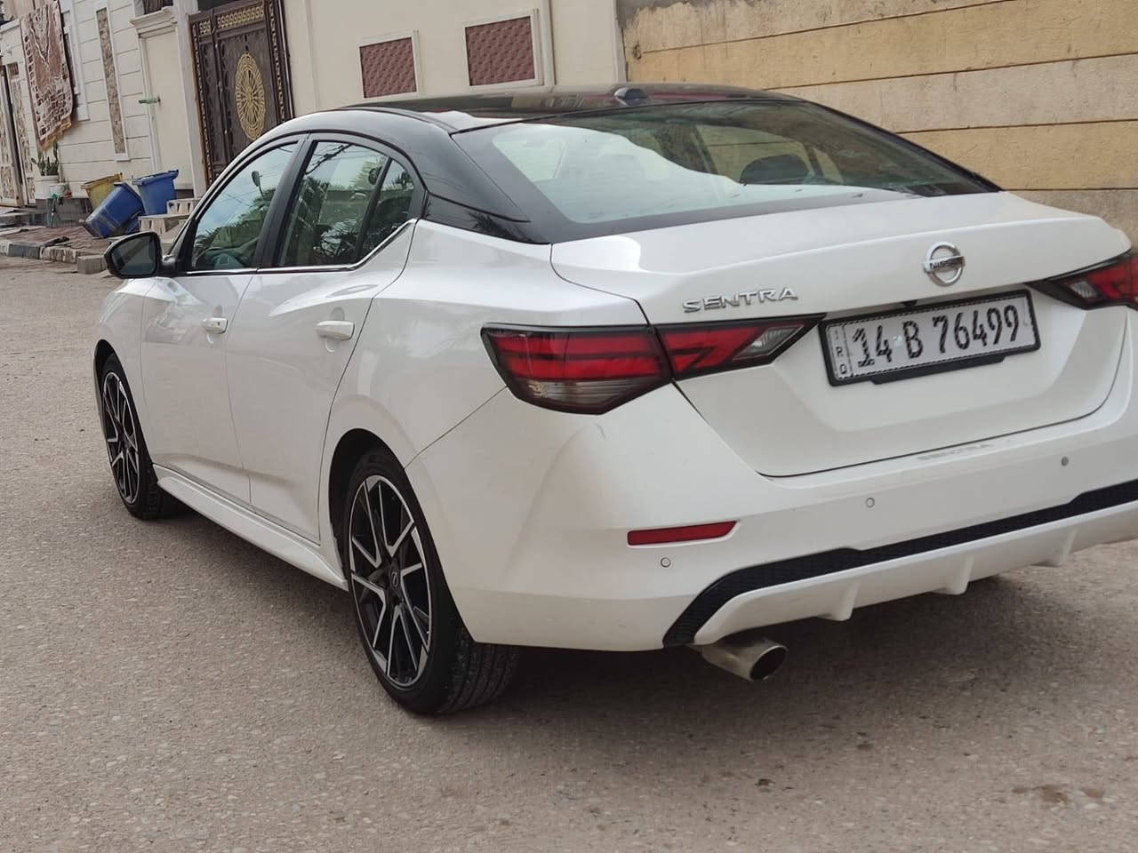 معوقين 

سنترا موديل 25 للبيع بسعر 165 

السيارة لونين ، فول مواصفات 
تنتة ، 
محرك 2000 gdi 
كير CVT 
كشنات،  ستيرن تدفئة 
لايت زنون 
نقاط عمياء + رادار خلفي يحتاج برمجة فقط ، 

الممشى 16 الف  كيلومتر قابل للزيادة  ، 
المكان البصرة الزبير ، 

حادثها جنطة و قليل من جاملغ ايمن خلفي  ،
واصل للشاصي بعد التاير  ، السيارة ما تسحك تاير و لا بيها مشكلة بالمشي ، 

رقم الشاصي : 3n1ab8dv0sy255035

رقم الموبايل واتساب فقط : *********** البصرة, العراق
