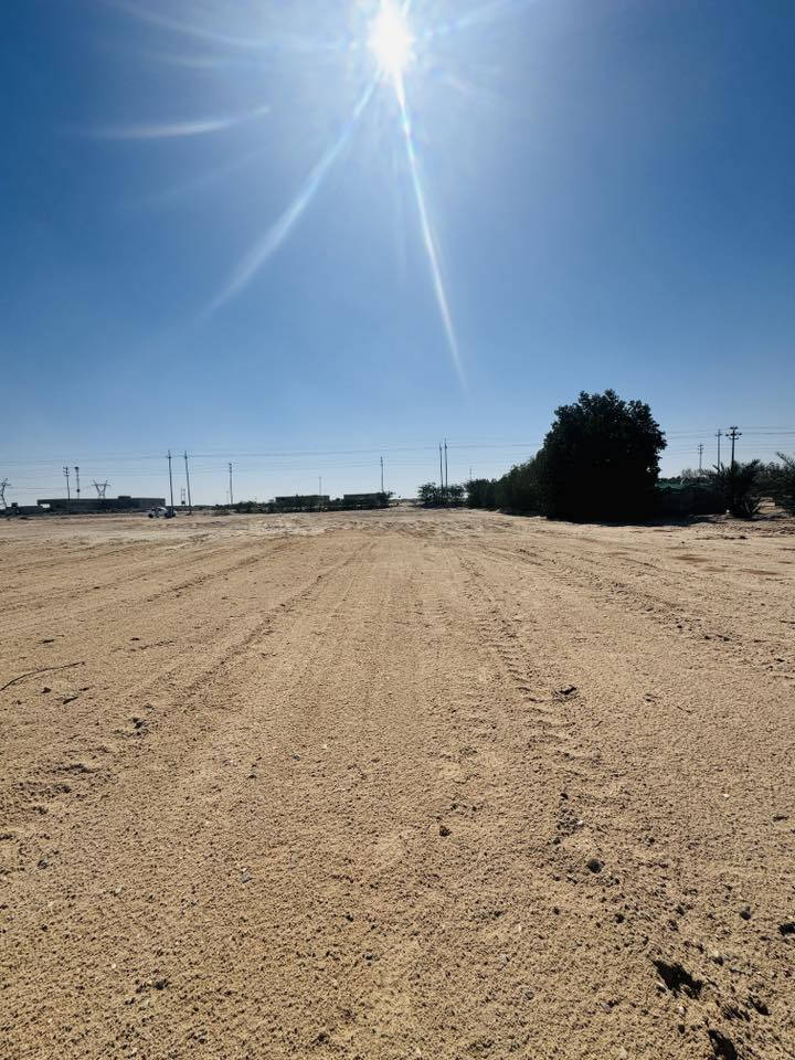 دونمين ركن علا شارع العام مال النجمي 
لاستفسار اتصال علا رقم ***********
