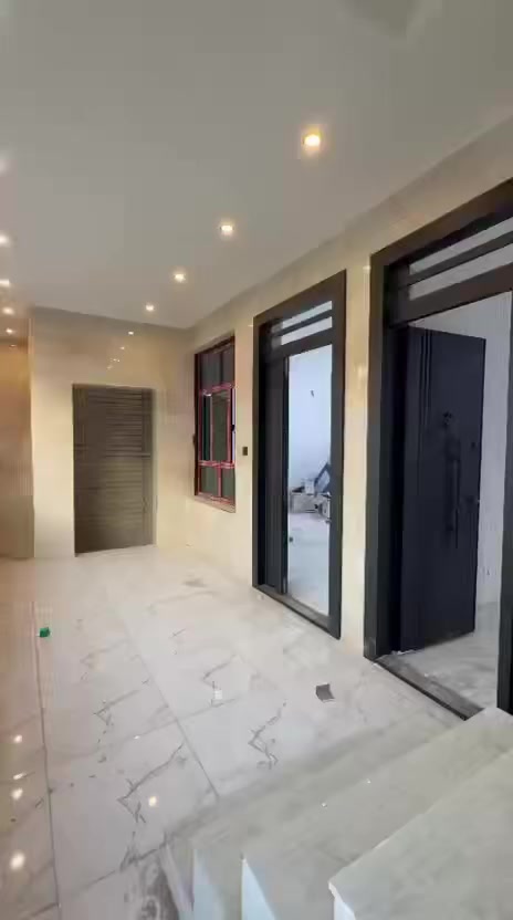 🏠 للإيجار شقق زيروو غير مسكونة 🏠

فرصة سكنية مميزة بموقع هادئ وخدمي قريب من كل الاحتياجات 👌

✨ المواصفات: 6 شقق بالبناية 
▪️ المساحة: 130 متر
▪️ 3 غرف نوم
▪️ غرفة نظام سويت 
▪️ مطبخ
▪️ صحيات
▪️ صالة مريحة
▪️ مناسب للعوائل
▪️مزودة بمصعد 

📍 الموقع: الاعظمية – شارع قاسم ابو الكص 
الارضي 900 الف 
الاول 850 الف 
الثاني 800 الف
للاستفسار الاتصال 
***********
***********
