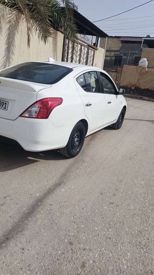 صني موديل 2024 هندي كفاله ام الشباك الجديد بسم شركة سنويه لل29 سعرها 127 وبيه مجال مكان السياره بصره ،،
*********** البصرة, العراق
