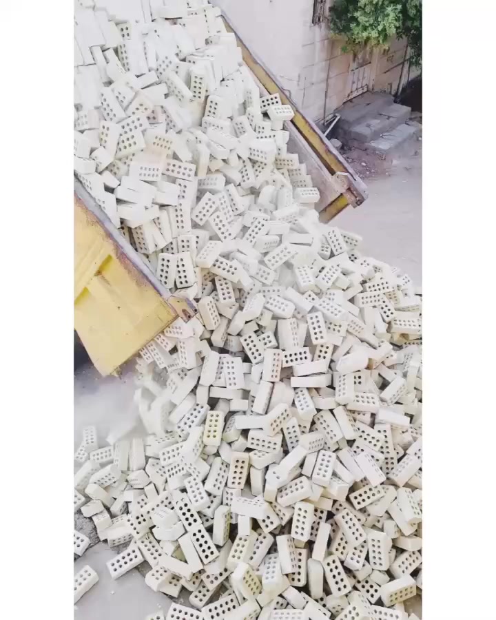 #اعلان_هاااام_طابوق👇😍👋🏻✨
🚧#طابوق_جمهوري_بمواصفات_عالمية 💯💯
وجودة لا تُضاهى! 🧱
هل تبحث عن #طابوق_بمعايير_دقيقةوجودة عالية 👌🏻
لتجهيز مشاريعك؟🏠
نقدّم لك الطابوق الجمهوري الذي يتميّز بـ:
📞￼⁨***********

🔹#زوايا_حادة وتشطيب مثالي
🔹 #قياسات_دقيقة 👌🏻وفق مختبرات متقدمة
🔹 #مناسب_لكافة_مشاريع الدولة والمجمعات السكنية
🔹 #تجهيز_في_جميع الايام #وجميع_الاوقات⏰
🔹 #عدد_مضبوط + زيادة على الكمية 💯😍😍

💥 أسعار تنافسية لا تقارن🤍👋🏻
✅ ضمان الجودة💯💯
✅ #سرعة_التوصيل🚚🚛
✅ #جاهزون_لتلبيةكافة الكميات #والمواصفات_المطلوبة

ابني #منزلك 🏠بأساس قوي وجودة مضمونة مع طابوق معامل النهروان الجمهوري الدرجة الاولى…✨

__________________________

#لادور_ولاتتعب_من_المعمل_البيتك✨🏠🧱

⛔#لتجهيزكم_افضل_واجود_انواع_الطابوق🧱

💯#من_انتاج_معامل_مجمع_النهروان🏭🏠

(مبدأ عملنا الثقة بمنتجنا والمصداقية في تعاملنا مع الجميع)🌸🌹@إشارة

#اجودالمواصفات_وبأحدث_الطرق_الفنيةذات_مختبرات 

#عالية_الدقة_والزوايا_الحادة_والقياسات_النموذجية 📐📏

#حيث_تتماز_بالقوة_والعدالة_والكمية💪🧱

#مع_كافةالظمانات_وظبط_الحمل_والزيادة♥️

#عدد_الدبل_التك /4000الاف وزيادة++250طابوكة🧱

#عدد_الدبل_السكس/8000الاف وزيادة++400طابوكة🧱

#السعر_يتحدد_حسب_المكان_ويوم_الطلب👇

__________________________

#للطلب_اوالأستفسار #اتصل_الان📞 #اومراسله_الصفحة📩📤

📞***********

📞***********

#التجهيز_وتوصيل_جميع مناطق 

#بغداد_وكربلاء_المقدسة🚛🚚

وفي جميع الاوقات 🌙 ليلًا ونهارًا ⏰

العنوان📍 : بغداد - النهروان مجمع الطابوق
