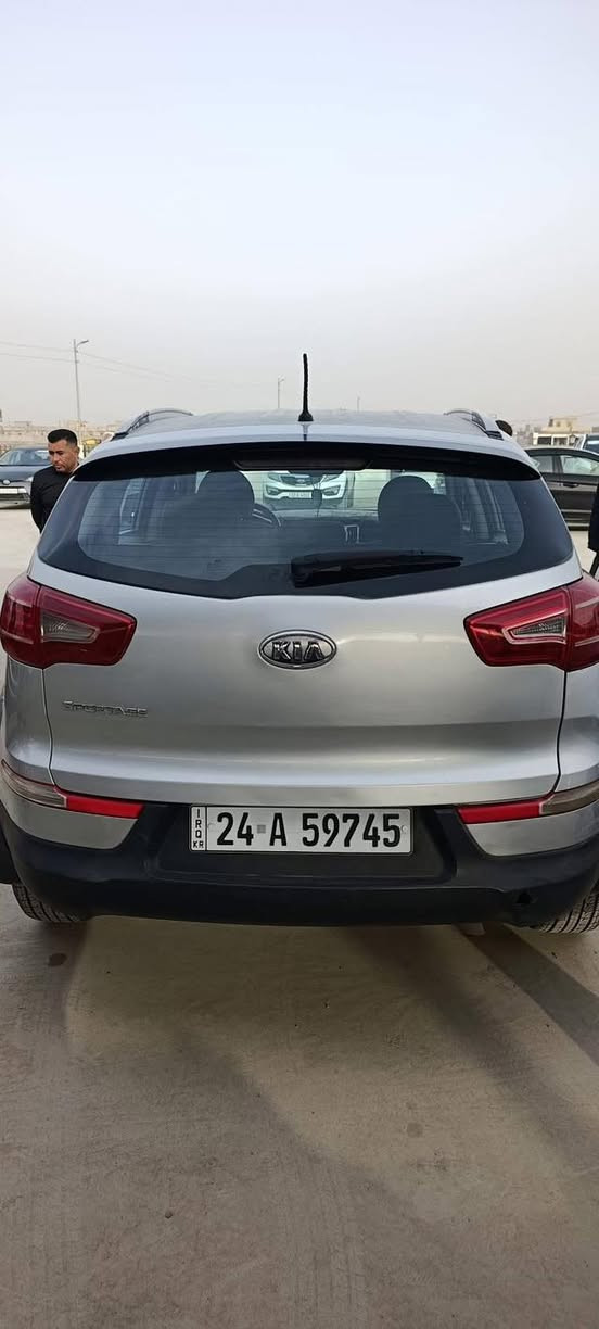 للبيع بسعر 108 فقط كيا سبورتج موديل 2011 بيها صبغ حزام اثر تقحيل شرط بدون ضربه 
للاستفسار اتصل 
***********
***********
