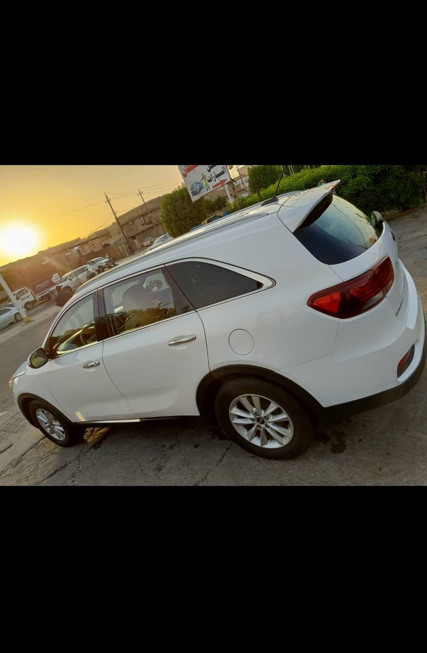 السلام عليكم سورنتو 2020 للبيع وارد امريكي ضرره موضح بل صور سياره رقم بغداد باسمي ٦ سلندر والسياره ٧ راكب للاستفسار اتصل *********** السياره بدون موصفات تحكم استيرن مكان السياره فلوجه السعر ١٧٥ وبيه مجال بسيط او مراوس حسب القناعه
