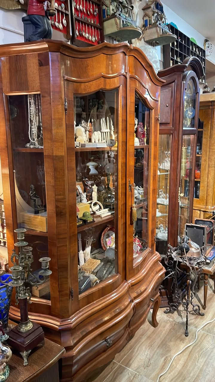 مجموعه من الفاترينات القديمه محل سليمانيه توصيل موجود


**إذا كنت صاحب هذا الإعلان وتريد حذفه لأي سبب، رجاءا أرسل رسالة إلى الدعم الفني**