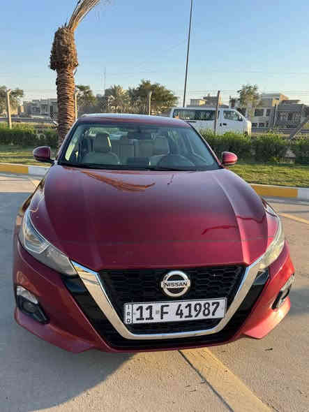 السلام عليكم 
نيسان التما خليجي 
خليجي ماكو منه بغداد والي يحب يسئل 
والي موجودات كلة وارد امريكي 
موديل 2020
فئة sv
مواصفات 
فتحة 
بصمة تشغيل عن بعد 
قطعتين تبريد منفصل 
كشن سائق كهربائي 
فتحة سقف
منافذ شحن  USB/ T-C امامي خلفي 
بيه بالجاملغات الخلفيه تصليح وصبغ على كد التصليح 
مكان السيارة بغداد حي الخضراء 
ماشية 94 الف كيلو 
السعر 185 وبي مجال 
للاستفسار موجود وتساب 
*********** بغداد
