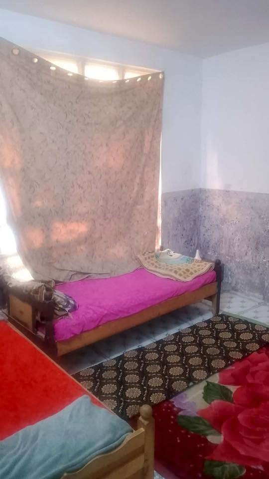 سلام عليكم للبيع بيت بلميلاد خلف السوگ بشريط الميلاد قريب طريق الجنه مساحته ٥٠ متر واجهته ١٠ ونزاله ٥ طابق ونص بيه ترميم جديد بورسلين وسيراميك البيت نظيف بيه غرفتين وصاله ومطبخ وصحيات للاستفسار اتصل مكلف بلنشر 

‭***********‬
