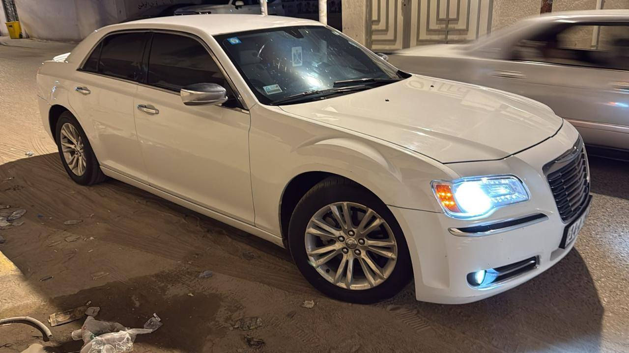 بيع فقط
أوباما 2012 أصل وارد كندي
رقم بصرة دولي بسمي تحويل ثاني يوم
مكفولة من الدعامية للدعامية عدا مكانين بارد
ماشية 60 ألف كم حقيقي
مكينة 3600 
تشغيل عن بُعد
دواخل بيج + أرضية جلد
طخم تايرات حدادية 
استخدام شخصي –
 سيارة جاهزة من كلشي
السعر 180 وقابل للتفاوض البسيط
📞 ***********
📞 ***********
