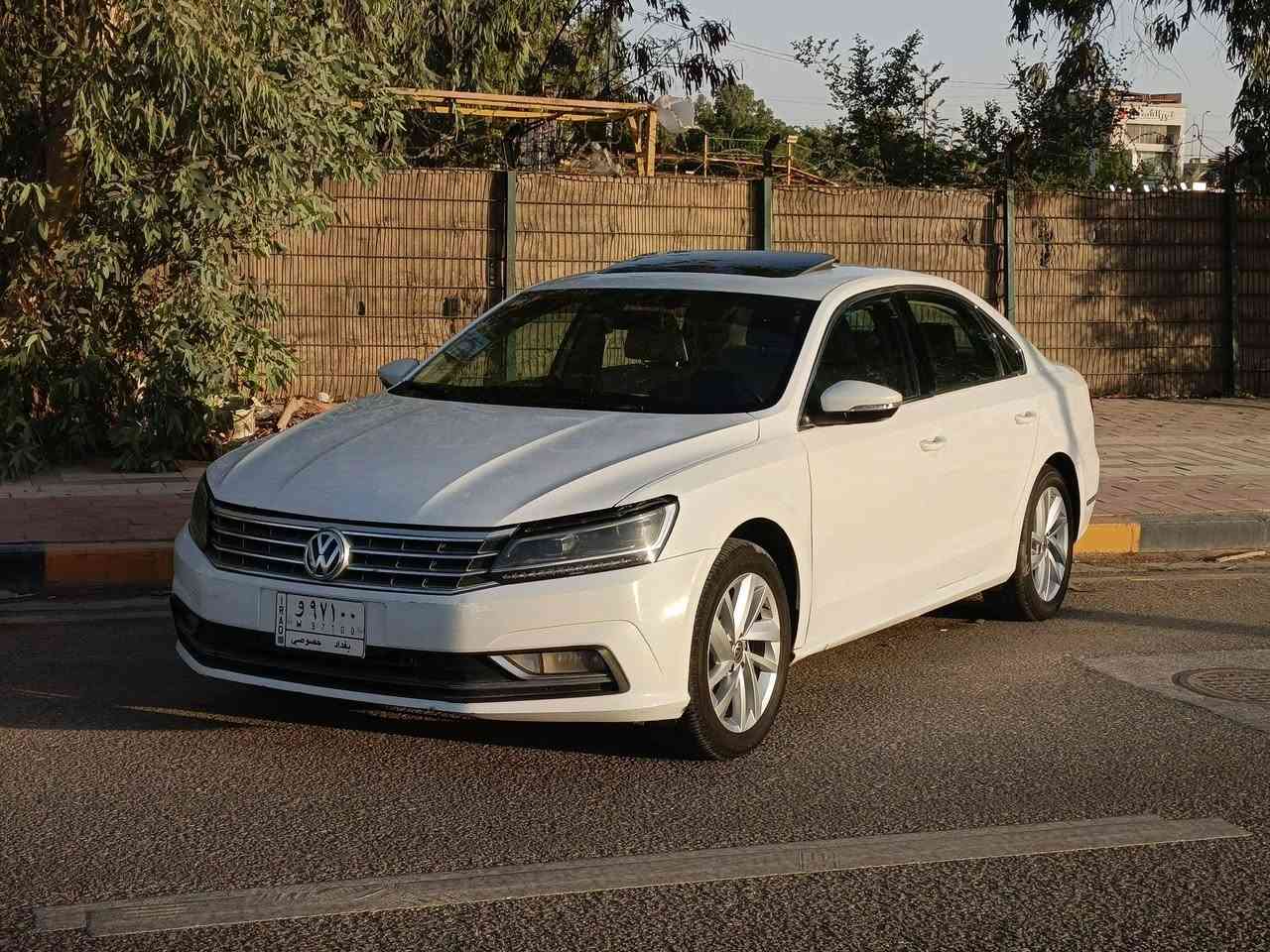 للبيع
VW PASSAT SE  2018

فولكس واكن باسات 2018 

محرك 2000تيربو 
عداد 83000m 
حدادية جيدة
مكينه جديدة مامفتوحه
تايرات جدد
داخل بيجي واسود

مواصفات ...... 

دخول ذكي
توقف ذاتي
رادارات جانبية 
كامرة
شاشة كبيرة 
كار بلي
بصمة
فتحه سلايت 
تدفئة كشنات 
تبريد قطعتين
كشن سايق كهربائي
. .................... 
باسمي السيارة
رقم بغداد 
مكانها نجف 
السعر 140$ وبيها مجال

***********
