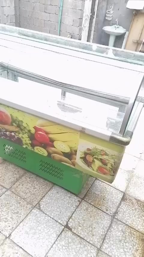 براد البيع شغال بيع مستعجل نضافته وسط او فوك الوصط براد حلو جنت استخدمه بل محل انطيني بي سعر ونتراهم بس لا تكسر بي ***********
