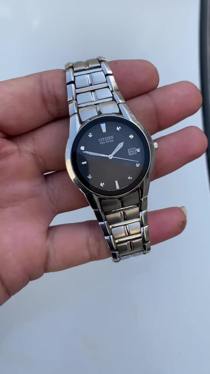 ساعة سيتيزن إيكو درايف (Citizen Eco-Drive) مصنوعة من الفولاذ المقاوم للصدأ وتتميز بقرص أسود مع مؤشرات، وتعمل بتقنية الطاقة الضوئية دون الحاجة لتغيير البطارية
قطر 38
سعر 60 الف يتوفر توصيل


**إذا كنت صاحب هذا الإعلان وتريد حذفه لأي سبب، رجاءا أرسل رسالة إلى الدعم الفني**