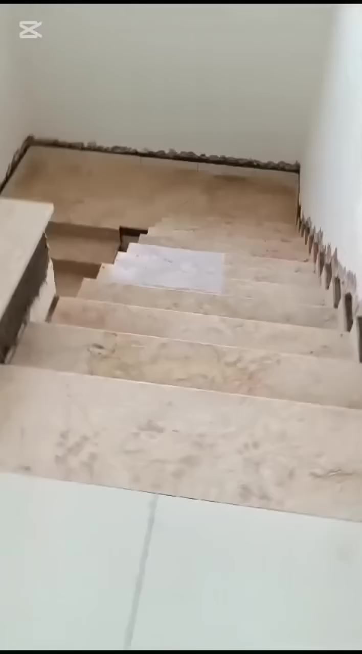 سلام عليكم
خلفه تطبيگ سيراميك ارضيات مرمر بورسلين شغل درج 
لكافه العمل والترميم شغل درجه اولى
***********📞***********
