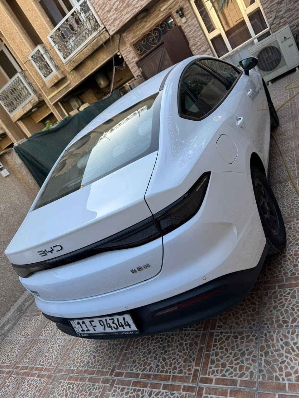 سيل ٥ موديل ٢٠٢٥ المواصفات معروفة ماشيه ٩٥٠ زيرو بحالة الوكالة غراض كاملة مع ارضيات اصلية السعر ٢٠/٧٠٠ مكان السيارة بغداد زيونة ***********
