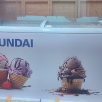 مجمده مال موطه جديده بعدها بالجيس سعرها 550 جديده كلش ما محطوط بيها شي...