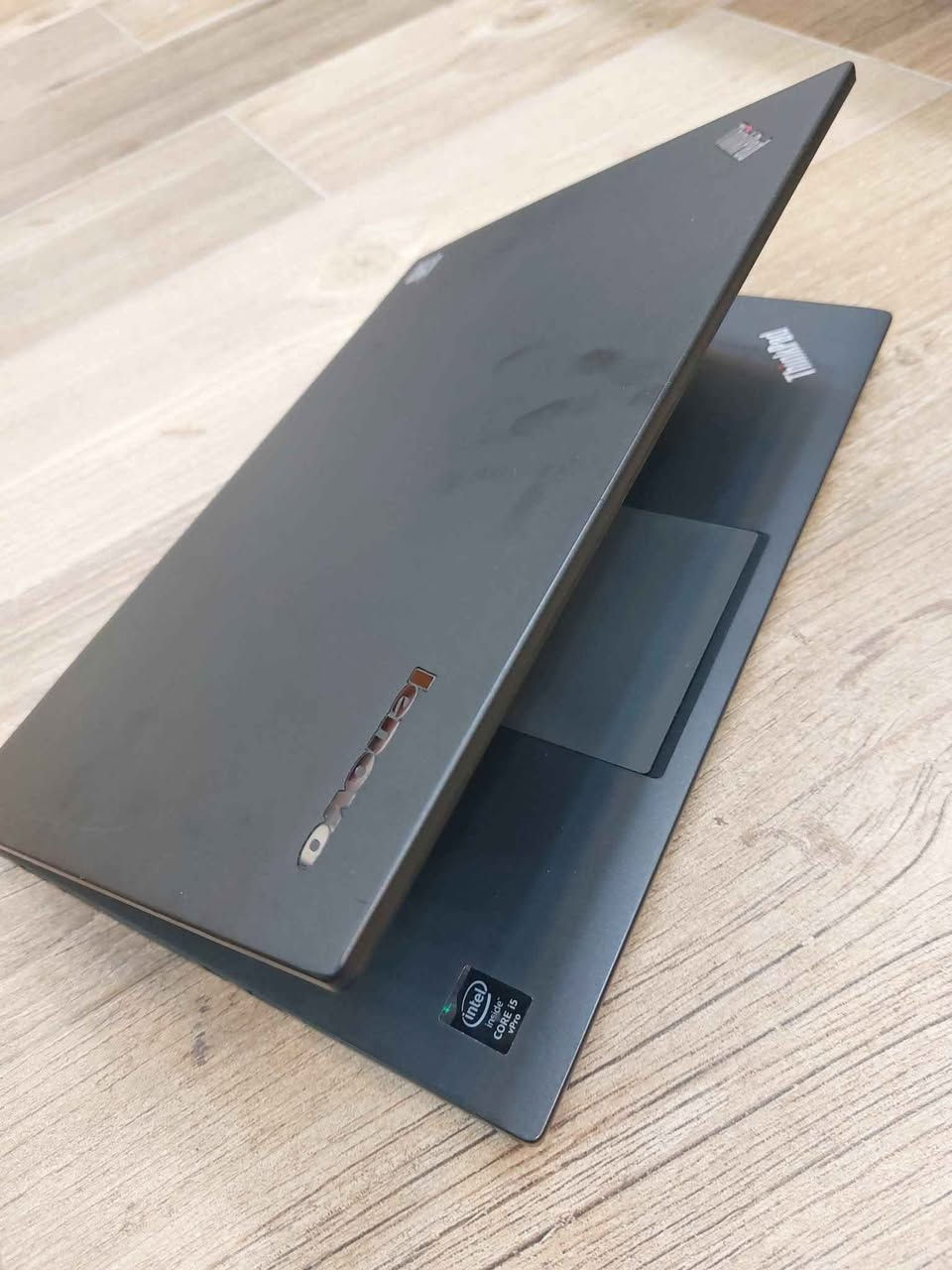 لابتوب رخيص واقتصادي نحيف خفيف الوزن مناسب للدراسة 
     Lenovo T540 Ci5 جيل رابع 
. 
السعر ثابت  170 الف مع التوصيل
. 
مناسب جدا للدراسة والبرامج المكتبية والطباعة والتصفح والتواصل الاجتماعي 
النظافة شرط اخو الجديد تفحص وين متريد 
……………………
 المعالج Core i5-4th  جيل رابع  
 ذاكرة الوصول العشوائي (الرام) 8GB 
 التخزين( الهارد) 256GB SSD 
كارت شاشة انتل داخلي  4GB 
 مقاس شاشة 14 انج 
 كيبورد  عربي انكليزي 
………………………………… بغداد, العراق


**إذا كنت صاحب هذا الإعلان وتريد حذفه لأي سبب، رجاءا أرسل رسالة إلى الدعم الفني**