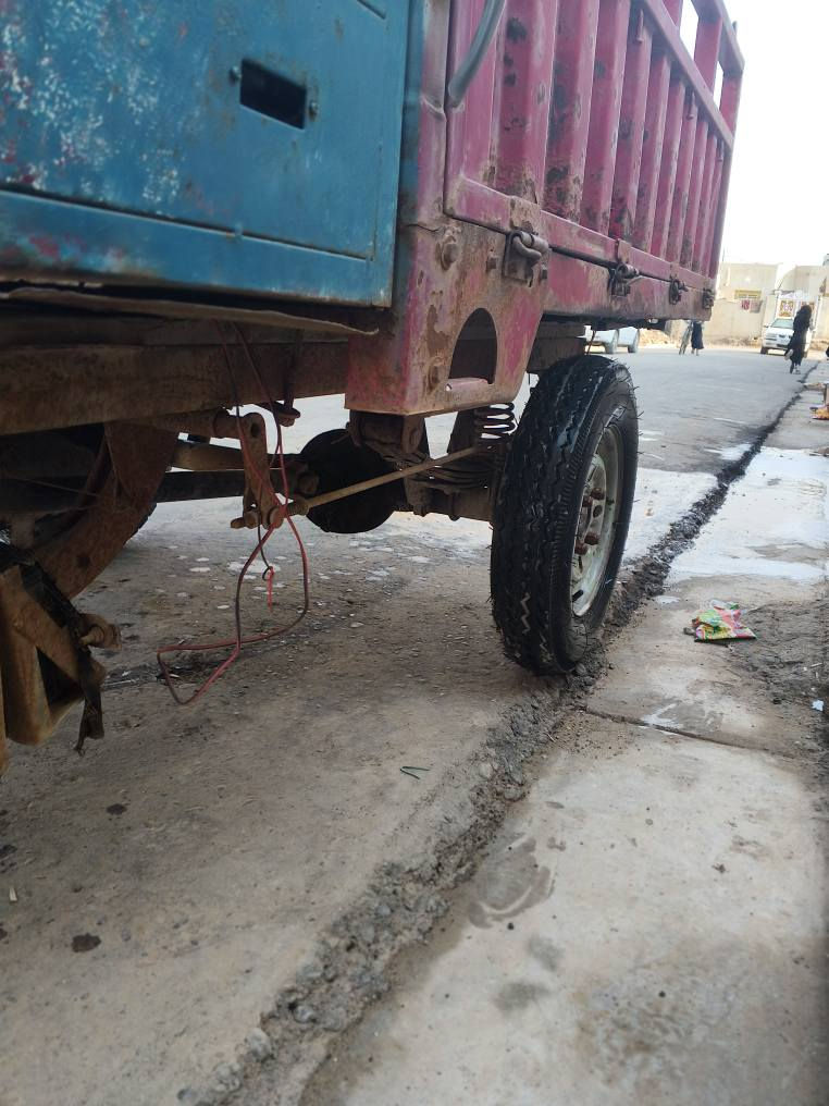 ستوته البيع محرك ما صار له ٣ايام وشاصي مكفول 
 اصوليه كامله وبديه نعمه من الله وفيها باب بس ما شاده وعوزه بس صبغ الرقم الستسفار أكثر *********** مكان عماره 
سعره مليون وميه وفيها مجال وفيها تخم تواير وصدر جديد عمارة, ميسان
