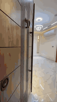 كادر صبغ المنازل داخلي وخارجي وديكورات المنزل وطلس وتصليح الجدران باسعار مناسبة للجميع مع الماستك الصطوح ومع ترميم البيوت للتواصل واتساب
*********** عساف
