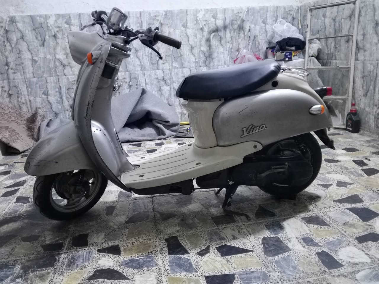 دراجه اكلاسك حلوه اتخبل كامله سعر 300مكاني مدينه الصدر رقمي ***********
