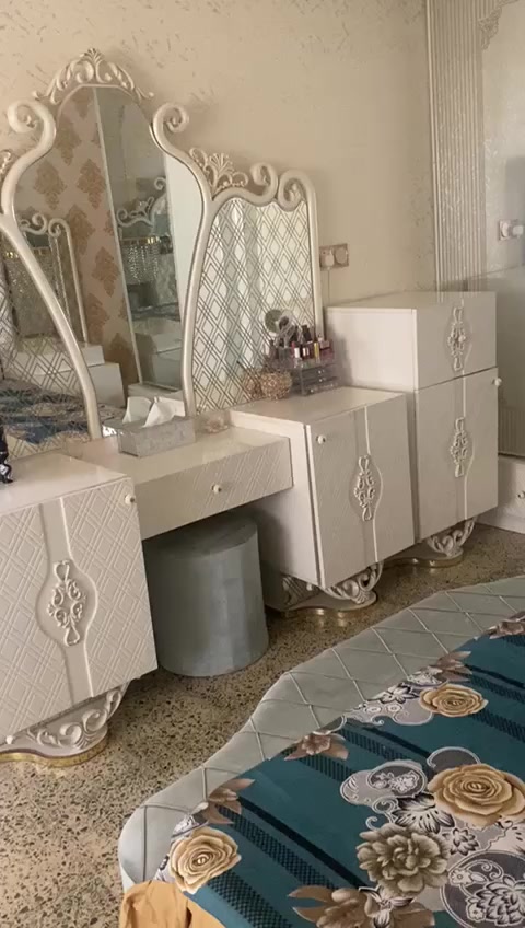 غرفه لبيع نضيفه وجديده تواصل عل هذا رقم ***********
