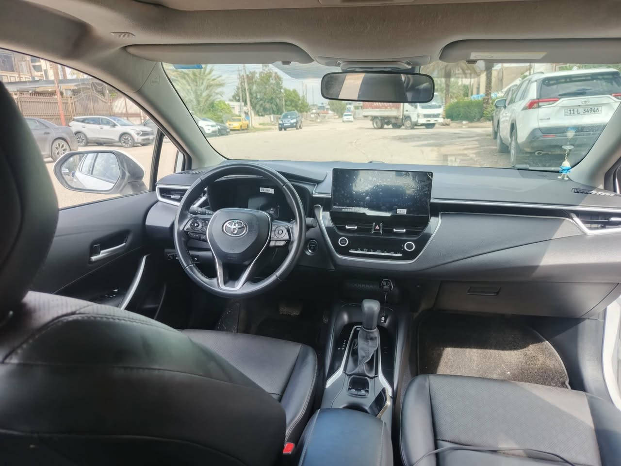 سلام عاليكم كورله موديل 2024 وارد صيني حادثه مثل ما اموضح بسونار بدون اريباكات 130$وبيه مجال السيارا بسمي  وماشيه 15 الف الاتصال*********** الدوره شارع 60
