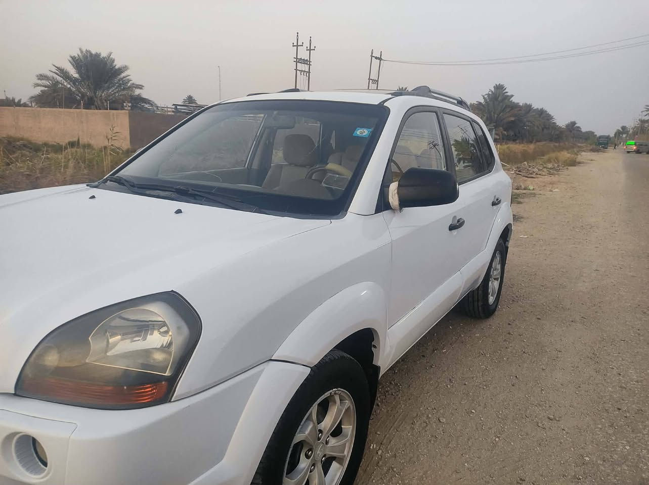 توسان للبيع او مراوس موديل 2009
بيها بس صبغ بنيد وجاملغ العبري الامامي  رقم للاتصال ***********
