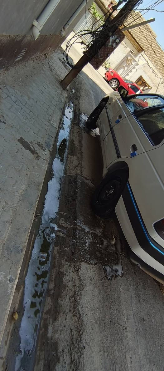 السلام عليكم
بيجو 405 GLx موديل 2011لبيع 
سيارة جاهزه مكينه كير حلوات خير من الله تبريد شغال ثلج 🥶مكفولة من ظربه  أو لصبغ حدايه جديده مشط جديد تخم تاير جاهزه سياره من كلشي كهربائيات كلها شغاله سياره مالت جناي، تأخذها مذب عليها ألف حلوه سياره صفاحه تخبل سياره تعجبك تعال شوفها بيك خير اودلل ماعحبك المنشور ولاجنك شايفه عبره 
مكلف بل نشر رقم صاحب *********** مكانه نجف قضاء، مشخاب
