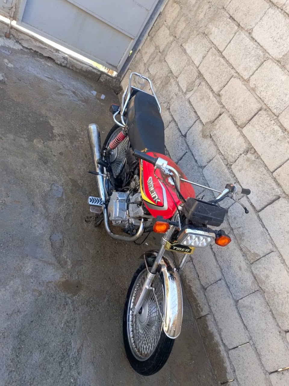 للبيع تايكر 2019 محرك معمر بستم ويرمنيه ما تشتغل 280 بي مجال شي قليل  مكاني بل أيمن ستفسار ***********
