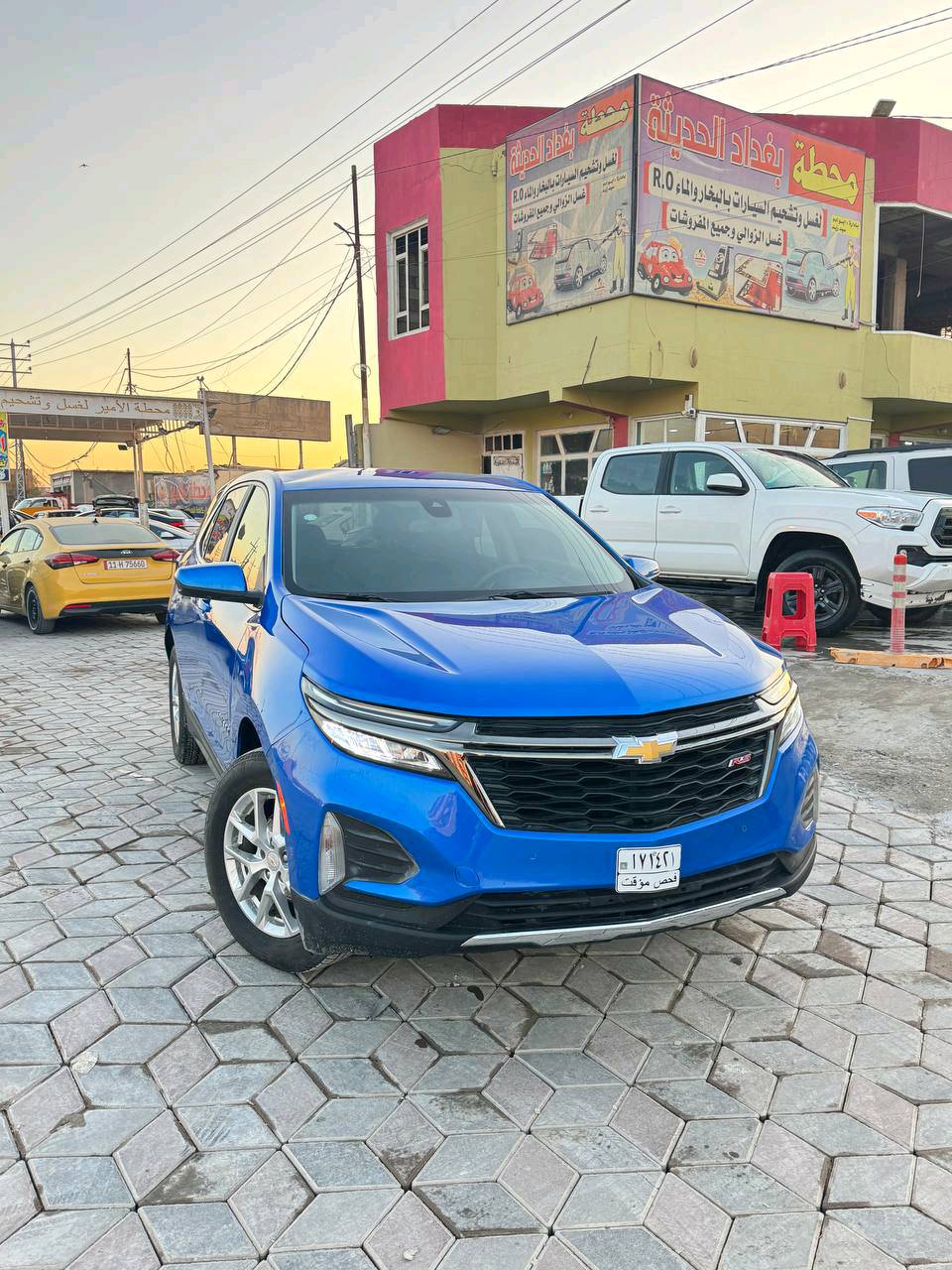 شوفرليت كيونكس موديل 2024 دخول جديد سيارة مرقمه شهداء قادسية سنتين صير حرة وكالة عامة بإسم المشتري سيارة حادثة جاملغ وباب السياق بدون دواخل سيارة جديدة على وضع الشركة ماشية 14 الف فول مواصفات عدة البانوراما بصمة تشغيل عن بعد حساسات اماميه وخلفيه كشن كهرباء جنطة كهرباء شاشة جبيرة كامرة رادارات تدفئ بالشكنات وبعد بيه هواي مواصفات السعر 138بيه مجال قليل 