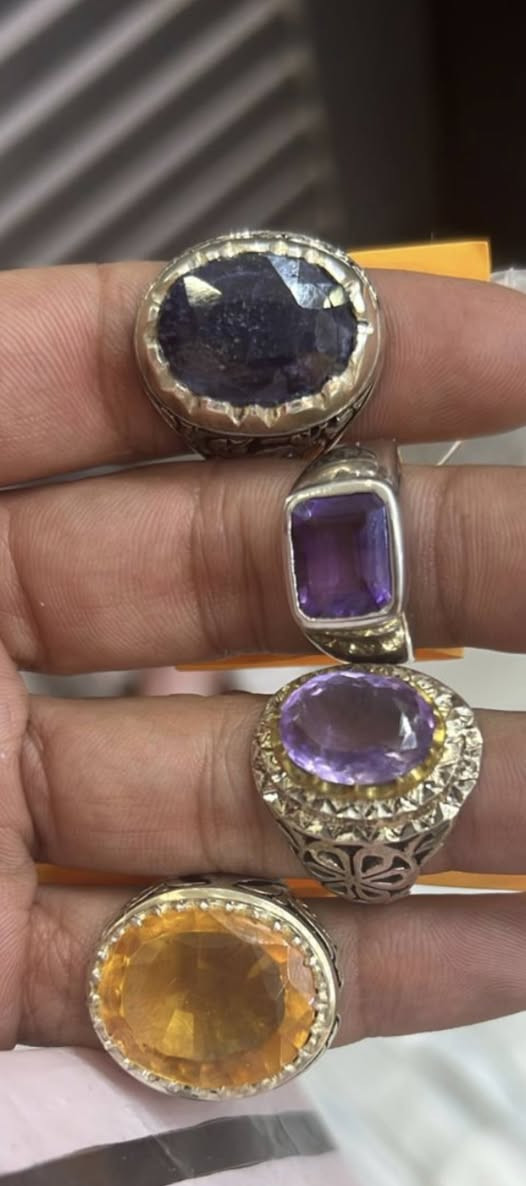 جميع انواع المجوهرات قطع تحف بصياغات جميله جدا


**إذا كنت صاحب هذا الإعلان وتريد حذفه لأي سبب، رجاءا أرسل رسالة إلى الدعم الفني**