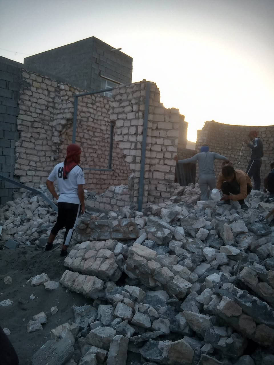 سلام عليكم  /  يوجد كادر عمل جاهز /  تصعيد مواد /  تنضيف بيوت /  تفليش /  تكشيط /  دفن نهري /  شقلنه ليل ونهار /  ومعداتنه جاهزه  ومالك دخل بكلشي تأخذ شقل جاهز مني سلمني شقل وتأخذ شقل جاهز / ماعليك بس تصال على رقم /// ***********
