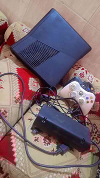 اكس بوكس • نضيف • ملحقات كاملة