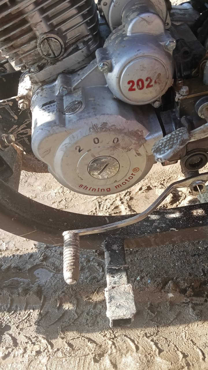 السلام عليكم ستوت للبيع 17 محرك 24
