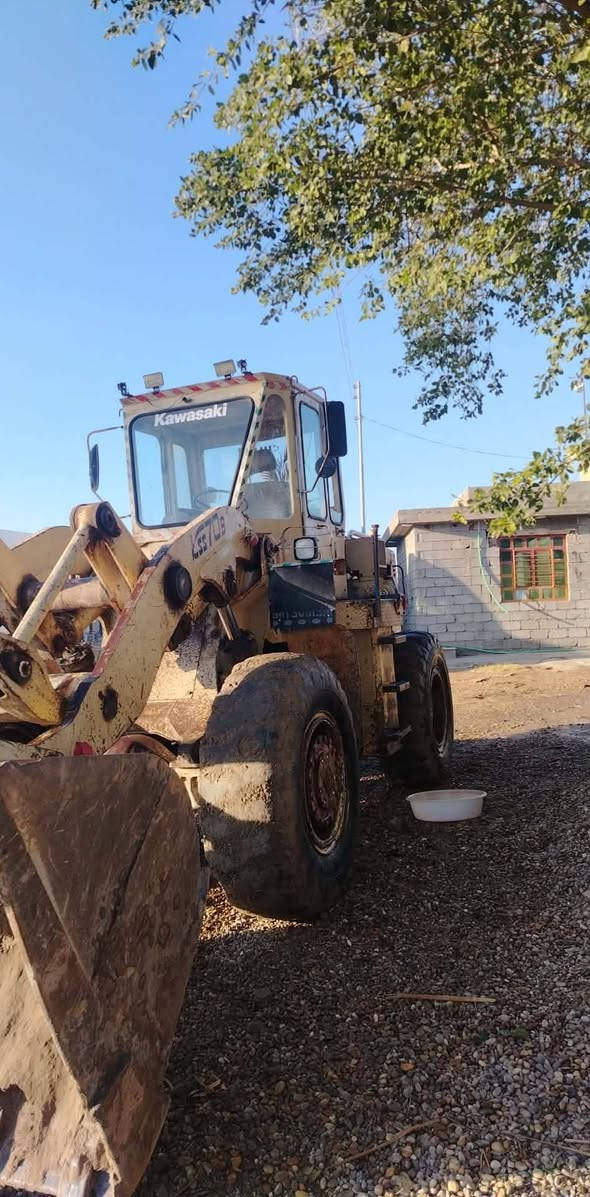 للبيع شفل كاوسكي موديل 85 بي تفاصيل عل الرقم ***********
